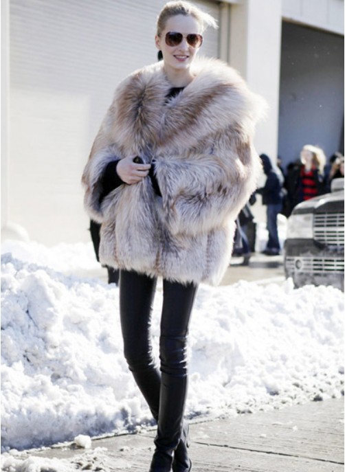Images of Grey Fur Coat - Reikian